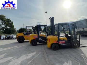 Bàn Giao Xe nâng Cho Khách Hàng ở đồng xoài 3.5 tân, 5 tân, 8 tấn LiuGong